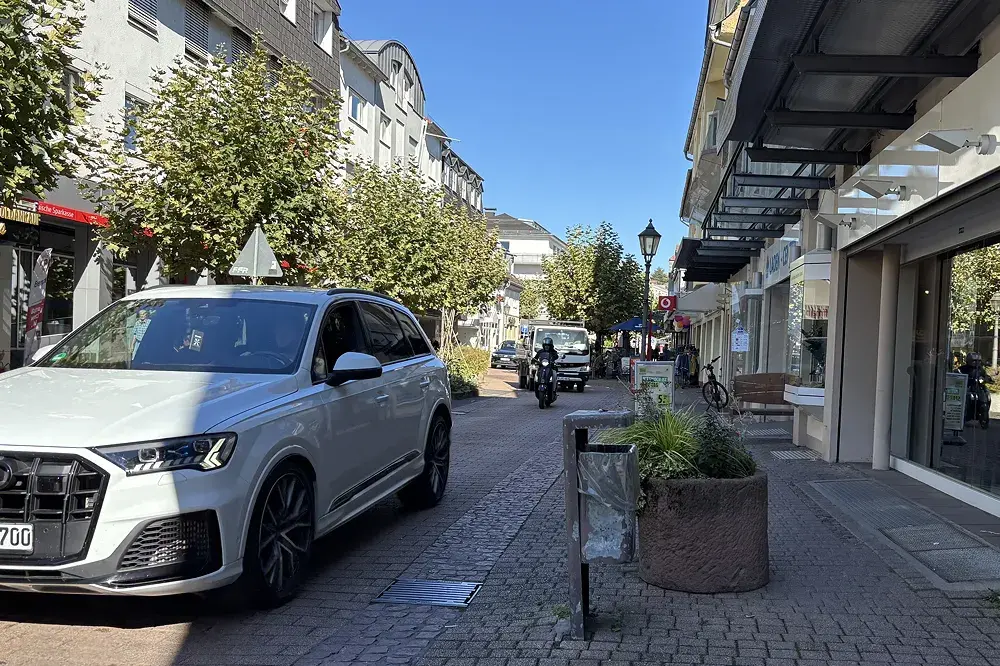 Erst still gedenken, dann laut streiten: Hofheims fragwürdiger 9.-November-Termin