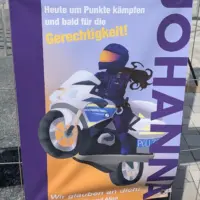 Hofheims Abi-Plakate: Immer besser – oder nur noch glattgebügelt? 55 3322877149