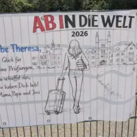 Hofheims Abi-Plakate: Immer besser – oder nur noch glattgebügelt? 49 48958942