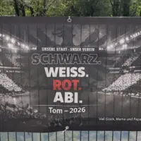 Hofheims Abi-Plakate: Immer besser – oder nur noch glattgebügelt? 29 2943196312