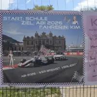 Zwischen Hochglanz und Herz: Abi-Plakate 2026 in Hofheim 25