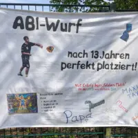 Hofheims Abi-Plakate: Immer besser – oder nur noch glattgebügelt? 2 Abi 2026